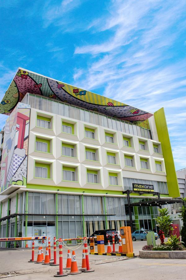 Maxonehotels.Com At Vivo Palembang Esterno foto